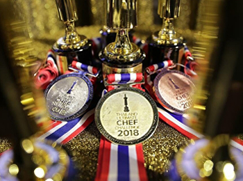 นักศึกษาสาขาวิชาคหกรรมศาสตร์
คว้ารางวัลจากการแข่งขัน THAILAND
ULTIMATE CHEF CHALLENGE(TUCC) 2018
THAILAND'S LARGEST CHEF COMPETITION  OF
THE YEAR    ระดับนานาชาติ จำนวน 36
รางวัล