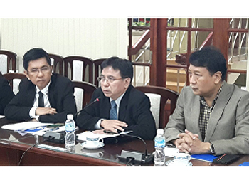 คณบดีคณะวิทยาศาสตร์ฯ ร่วมเป็นพยาน
การลงนามความร่วมมือบันทึกความเข้าใจ
ระหว่างมหาวิทยาลัยราชภัฏสวนสุนันทา และ
Ho Chi Minh City Open University
(HCMCOU)